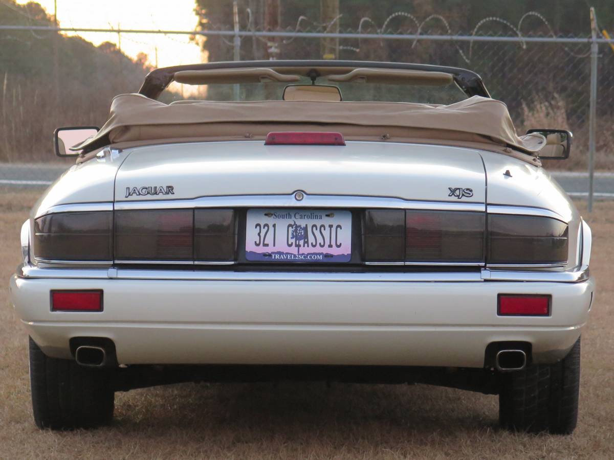 Jaguar-Xjs-1994-4