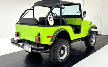 Jeep-CJ-1973-4