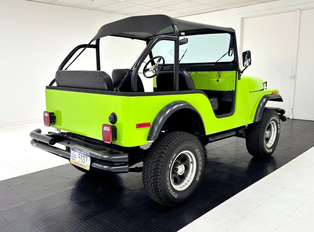 Jeep-CJ-1973-4