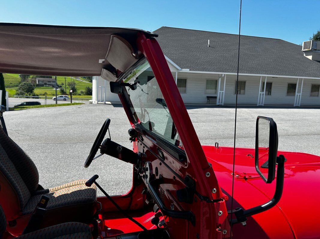 Jeep-CJ-1978-36