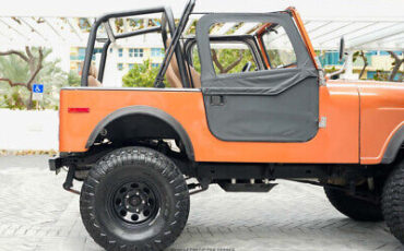 Jeep-CJ-1978-7