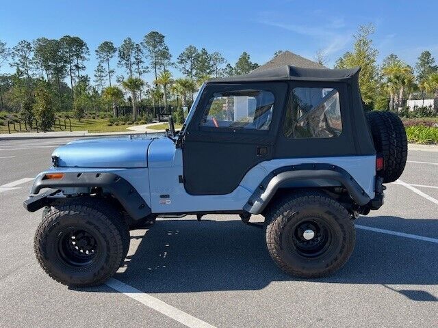 Jeep-CJ-1979-10