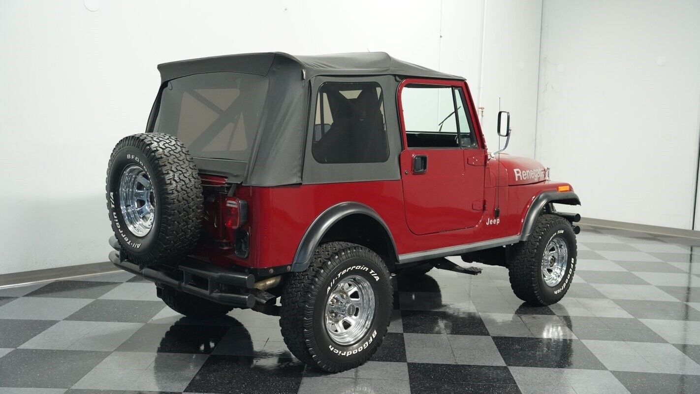 Jeep-CJ-1980-11