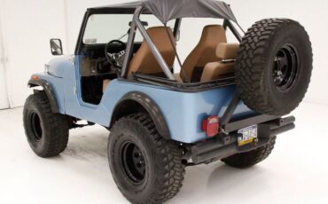 Jeep-CJ-1981-2