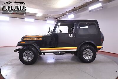 Jeep-CJ-1981-2