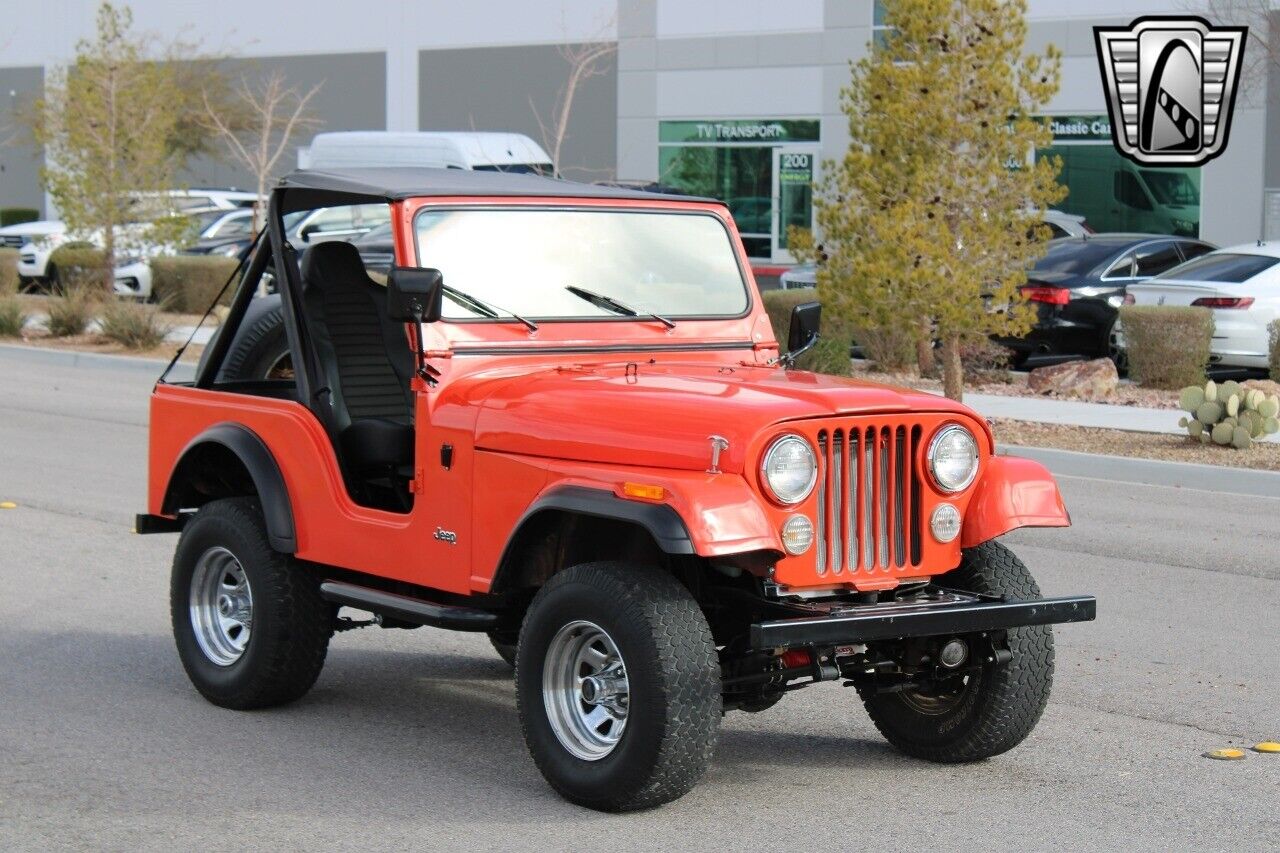 Jeep-CJ-1982-11