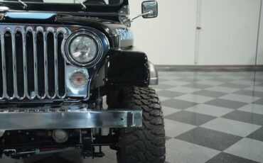 Jeep-CJ-1982-18