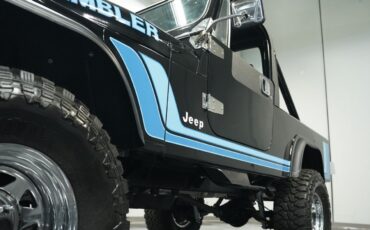 Jeep-CJ-1982-20