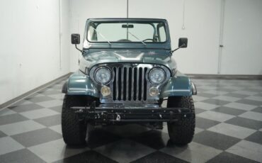 Jeep-CJ-1983-15