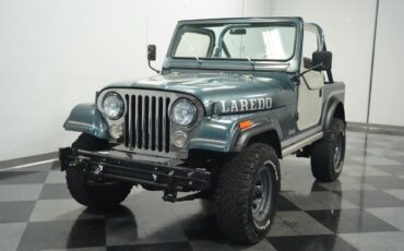 Jeep-CJ-1983-16