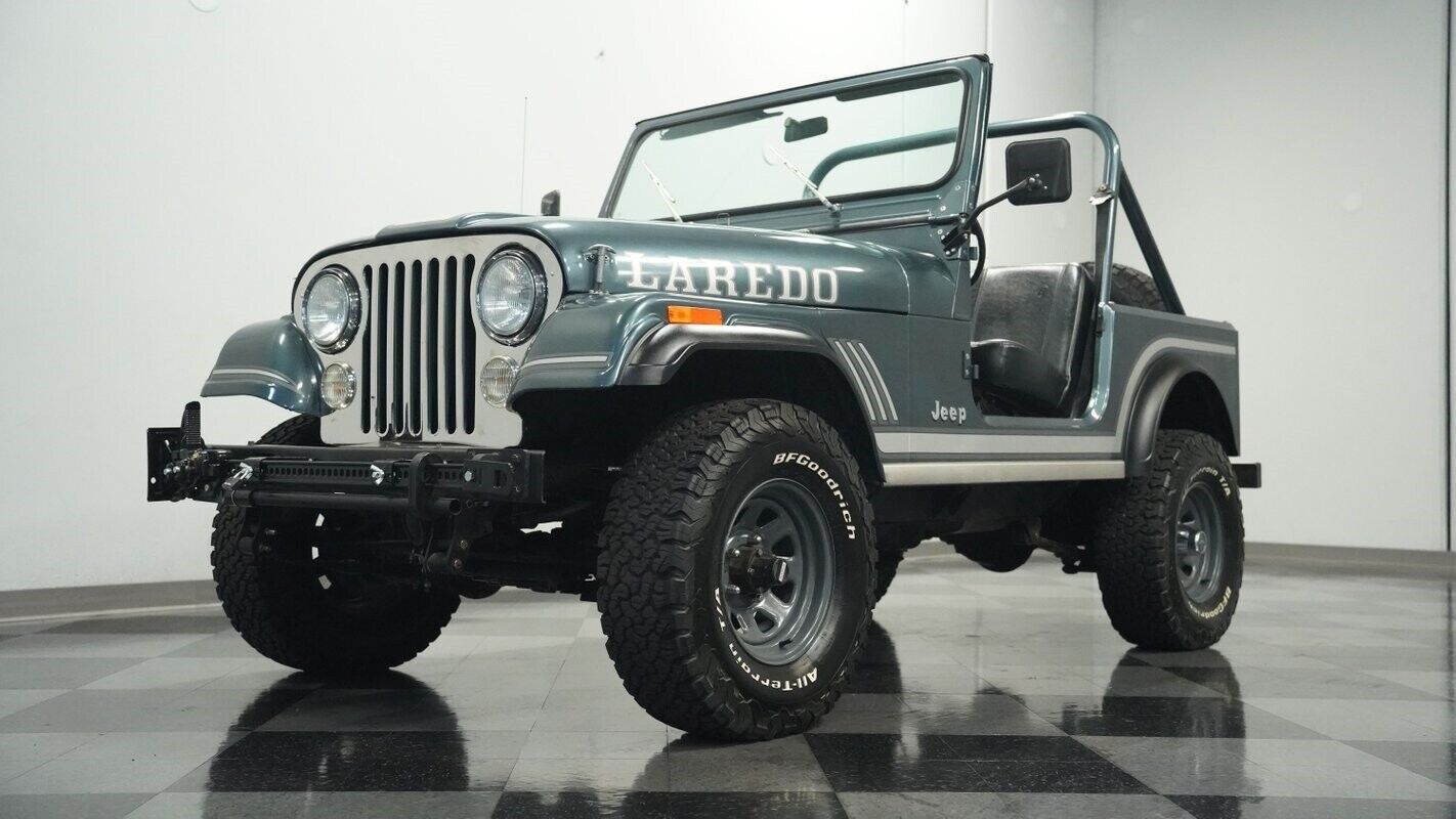 Jeep-CJ-1983-19