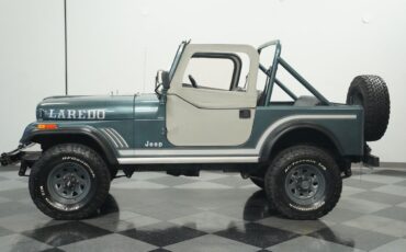 Jeep-CJ-1983-2