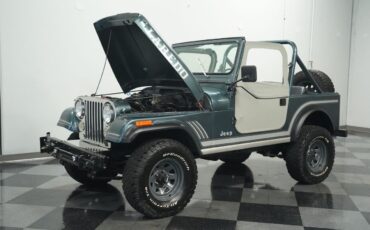 Jeep-CJ-1983-28