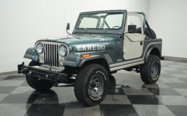 Jeep-CJ-1983-5