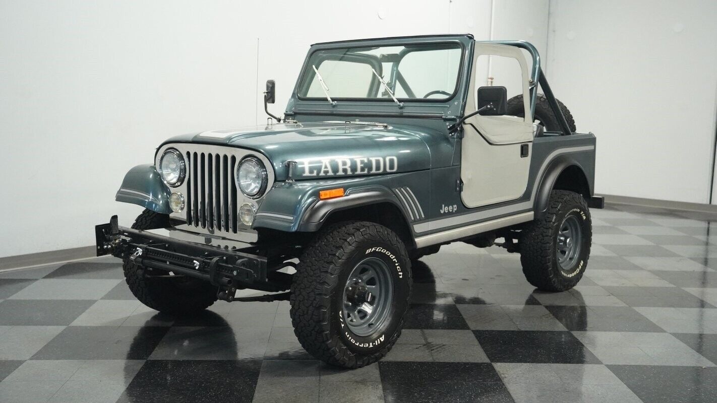 Jeep-CJ-1983-5