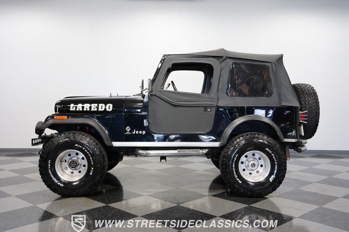 Jeep-CJ-1985-7