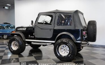 Jeep-CJ-1985-8