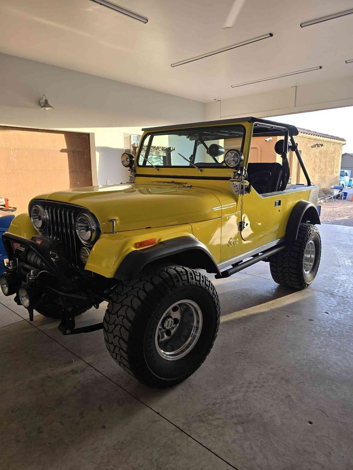 Jeep-CJ-SUV-1981-8