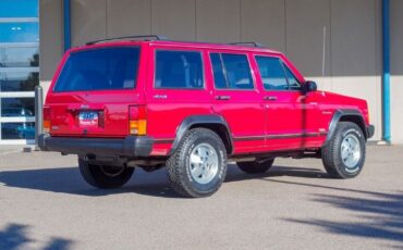 Jeep-Cherokee-1992-1