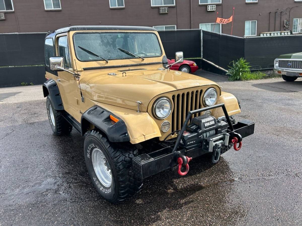 Jeep-Cj-7-1976-19