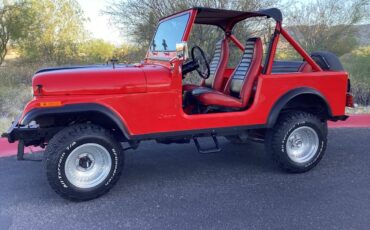 Jeep-Cj-7-open-body-with-extra-duty-suspension-1981-1