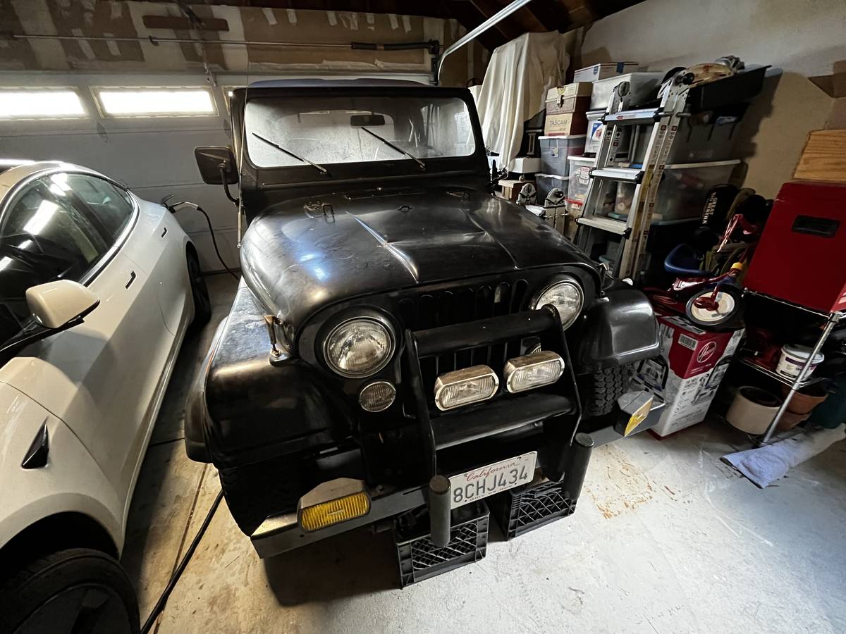 Jeep-Cj-7-open-body-with-extra-duty-suspension-1984-5