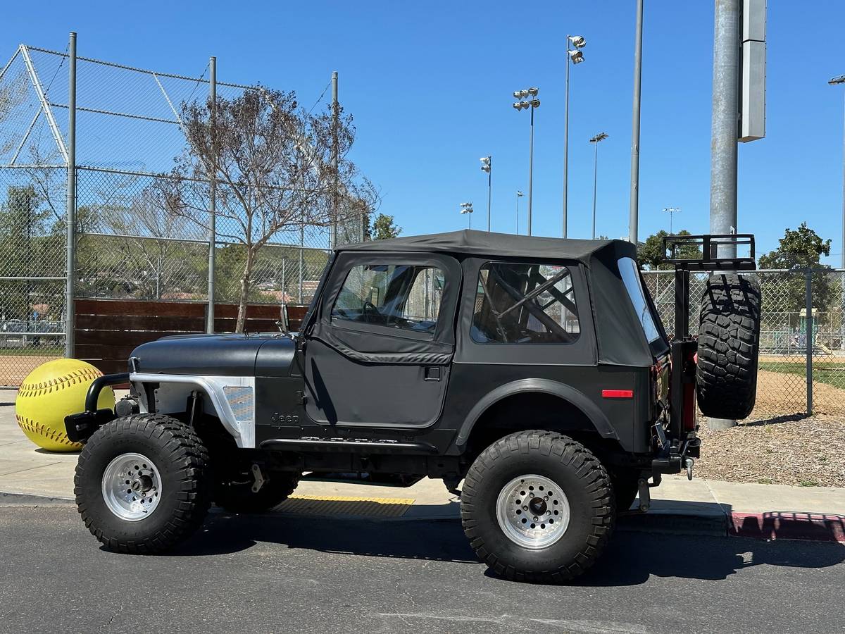 Jeep-Cj7-1979