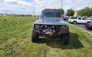 Jeep-Comanche-1988-1