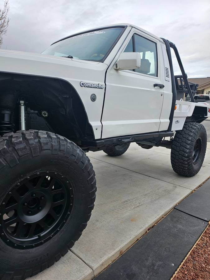 Jeep-Comanche-1990-1