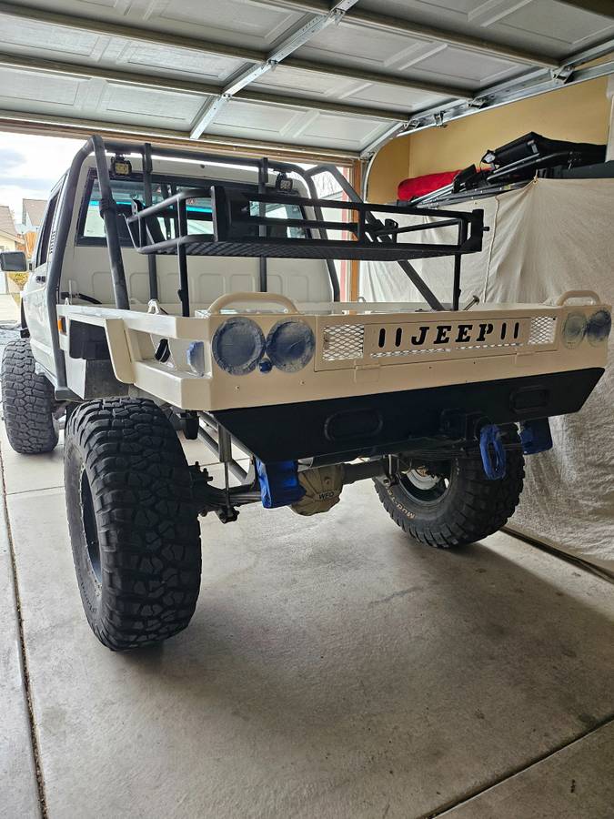 Jeep-Comanche-1990-5