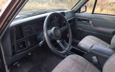 Jeep-Comanche-eliminator-1990-5