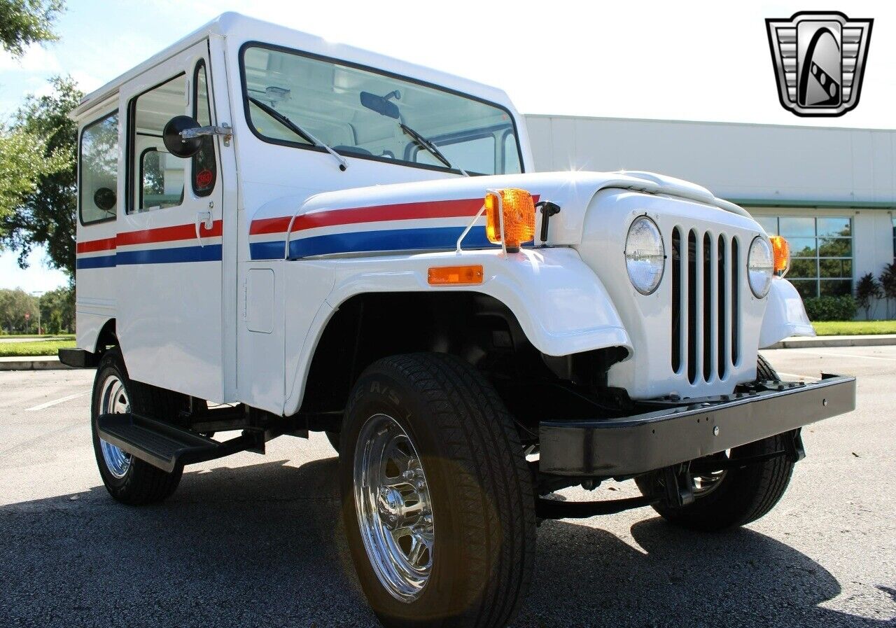 Jeep-DJ-Series-1974-9