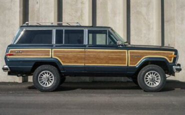 Jeep-Grand-Wagoneer-1988-3