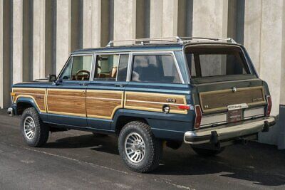 Jeep-Grand-Wagoneer-1988-6