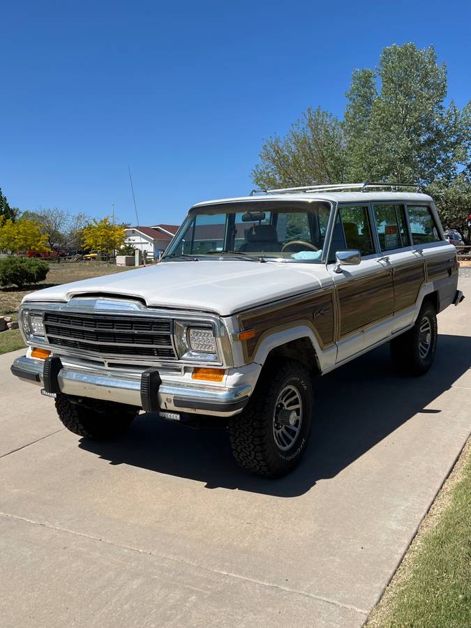 Jeep-Grand-wagoneer-1988-15