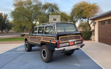 Jeep-Grand-wagoneer-1989