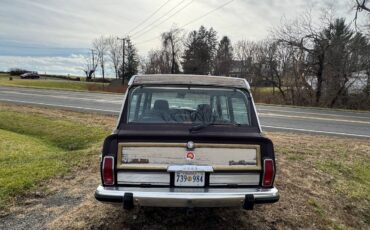 Jeep-Grand-wagoneer-1990-2