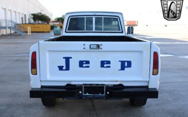 Jeep-J-10-Pickup-1984-3