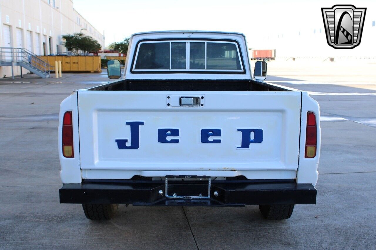 Jeep-J-10-Pickup-1984-3