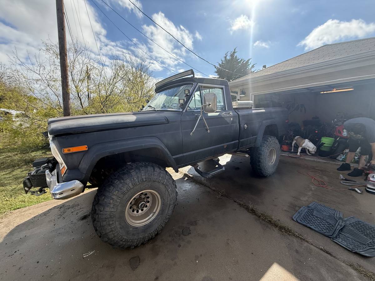 Jeep-J10-1975-2