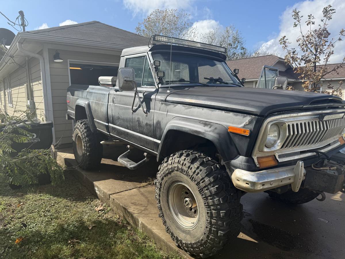 Jeep-J10-1975