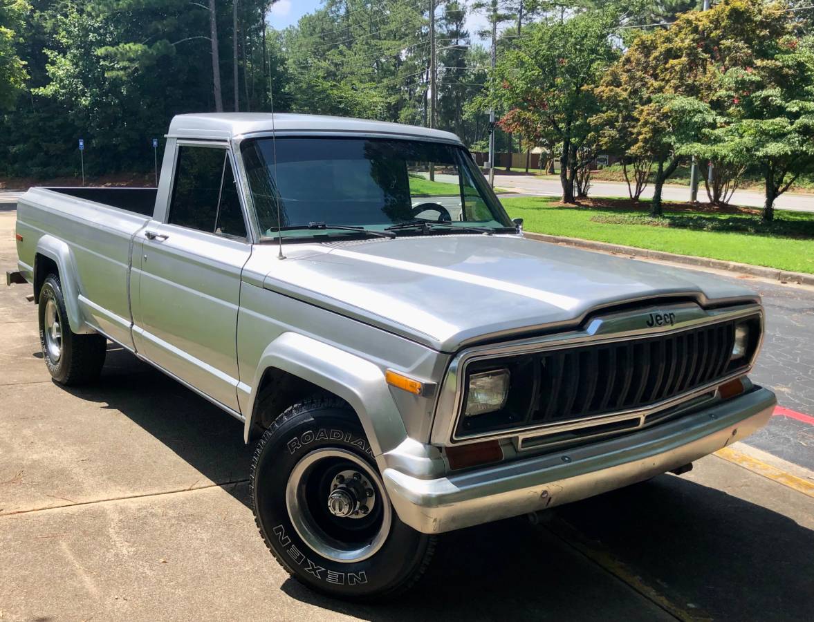 Jeep-J10-pickup-1982-12