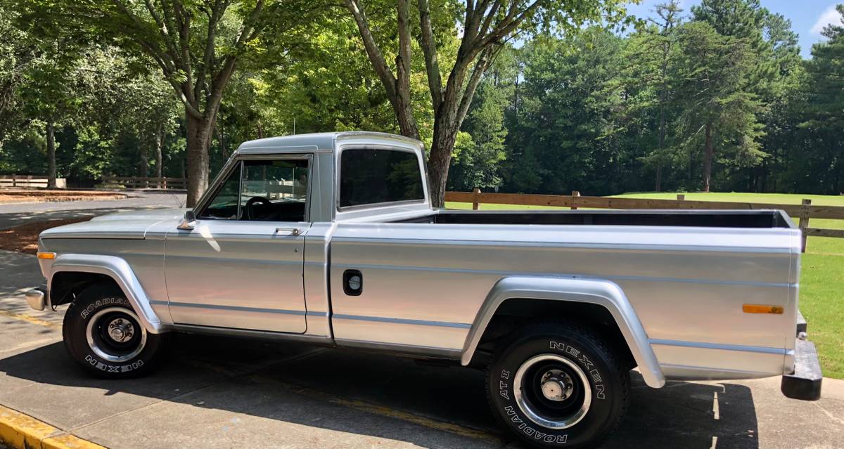 Jeep-J10-pickup-1982-2