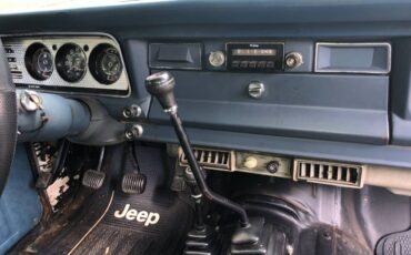 Jeep-J10-pickup-1982-4