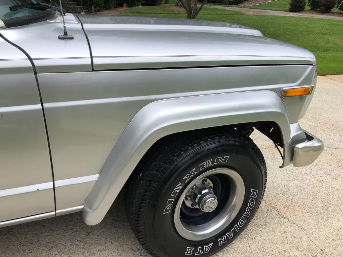 Jeep-J10-pickup-1982-9