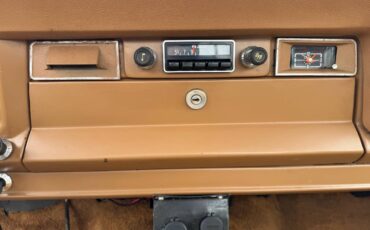 Jeep-J10-pioneer-1976-10