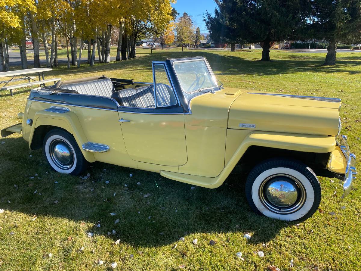 Jeep-Jeepster-convertible-1949-1