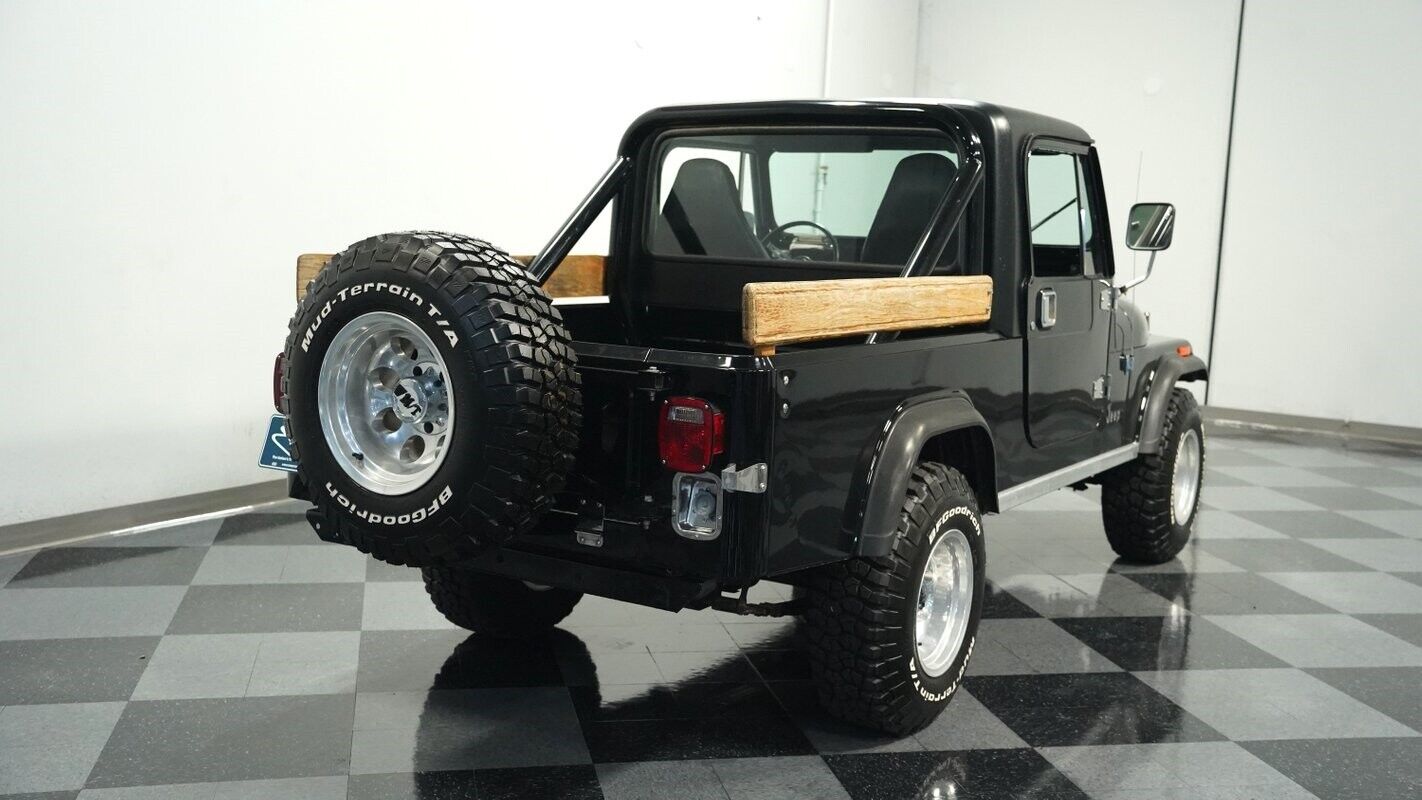 Jeep-Scrambler-Pickup-1981-10