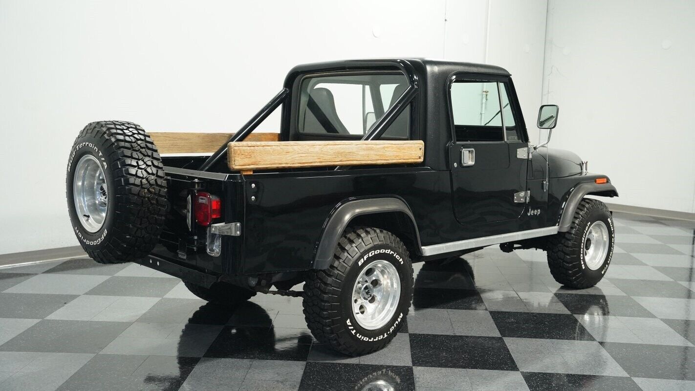 Jeep-Scrambler-Pickup-1981-11