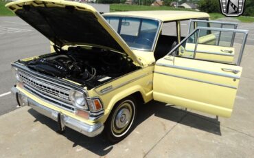 Jeep-Wagoneer-1973-11